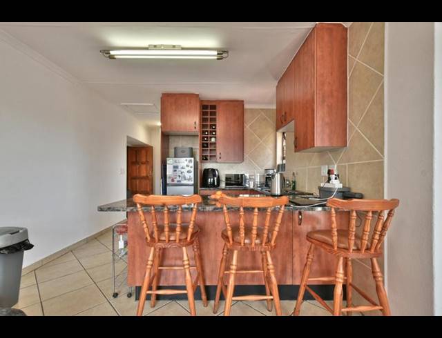 1 BEDROOM APARTMENT FOR SALE IN MULBARTON